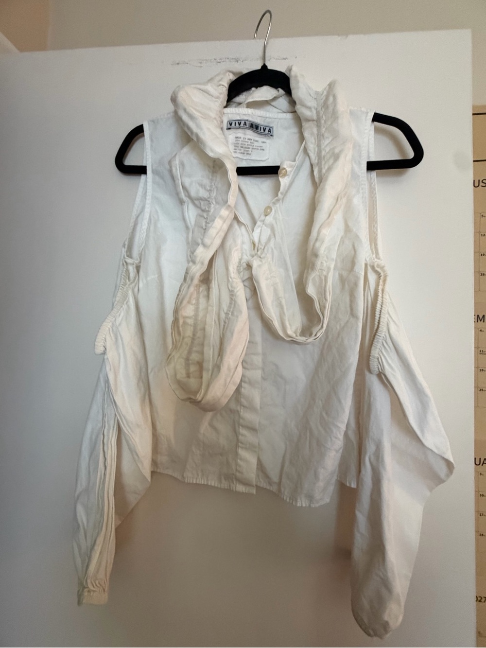 Viva Aviva NY White Cold-Shoulder Button-Down Shirt Scarf Detail IYKYK